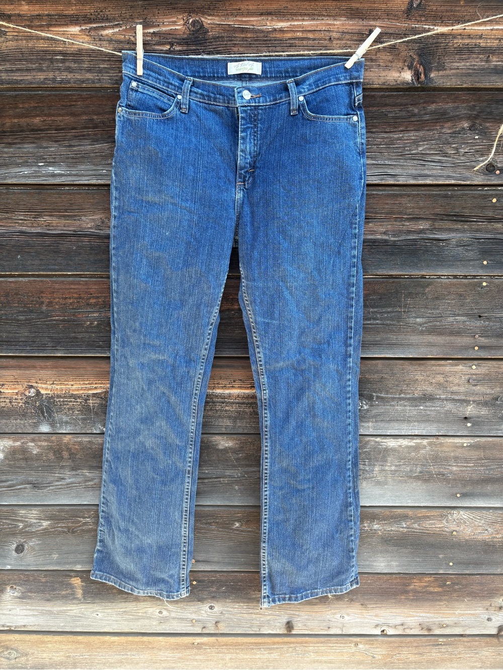 Wrangler Women's Straight Leg Denim Jeans in Blue
